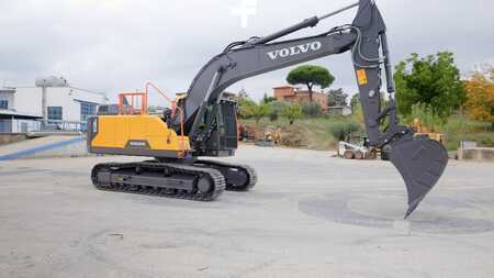 Kettenbagger 2022 Volvo EC220ENL (1)