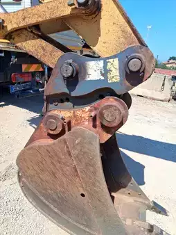 Korečková rýpadla 2009 Caterpillar 323D (12)