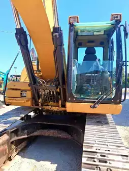 Korečková rýpadla 2009 Caterpillar 323D (5)