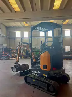 Minibagry 2025 Case CX17D (2)