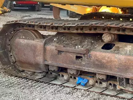 Korečková rýpadla 2001 Caterpillar 318BLN (13)