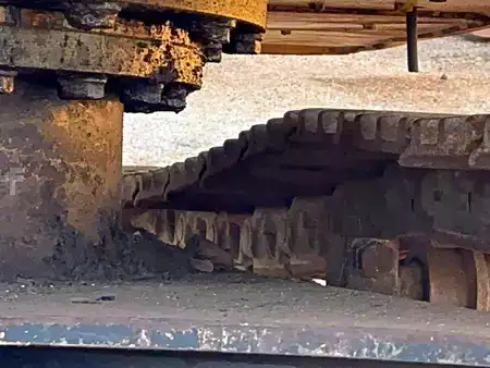 Korečková rýpadla 2001 Caterpillar 318BLN (14)