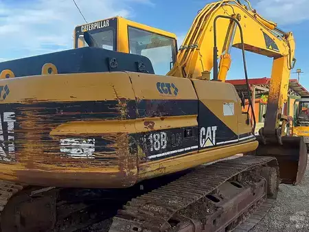 Korečková rýpadla 2001 Caterpillar 318BLN (3)