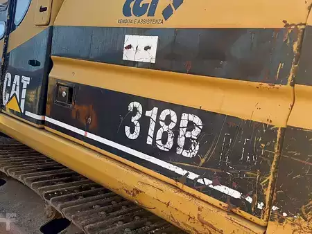 Korečková rýpadla 2001 Caterpillar 318BLN (6)