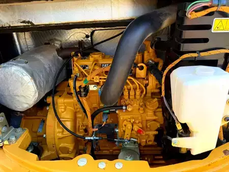 Mini kotrógép 2019 Caterpillar 303ECR (11)
