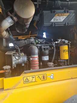 Pyöräkuormaajat 2015 JCB 437HTT4 (12)