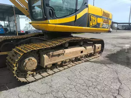 Hydraulic Excavators 2004 JCB JS235HD (10)