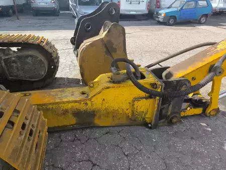 Hydraulic Excavators 2004 JCB JS235HD (14)
