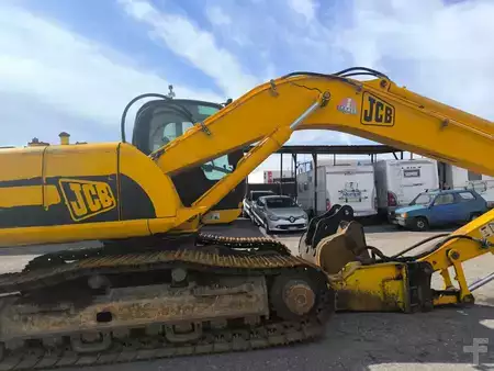 Hydraulic Excavators 2004 JCB JS235HD (2)