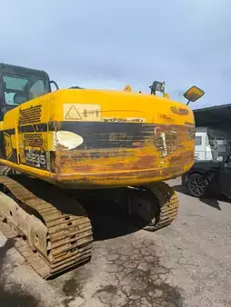 Hydraulic Excavators 2004 JCB JS235HD (7)