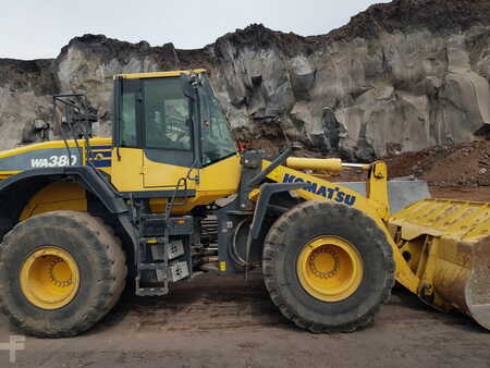 Radlader 2015 Komatsu WA380-7 (1)