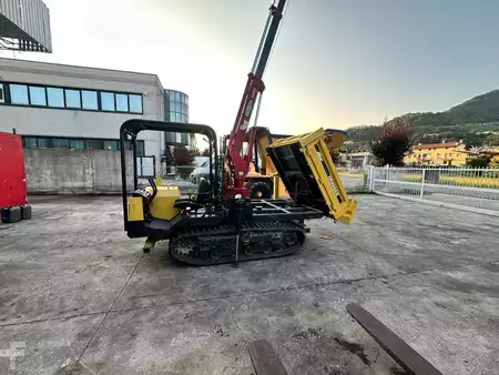 Tombereau sur chenilles 2007 Yanmar C30R (12)