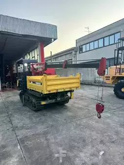 Tombereau sur chenilles 2007 Yanmar C30R (14)