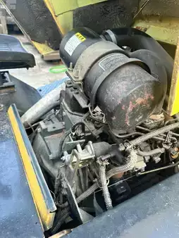 Tombereau sur chenilles 2007 Yanmar C30R (15)