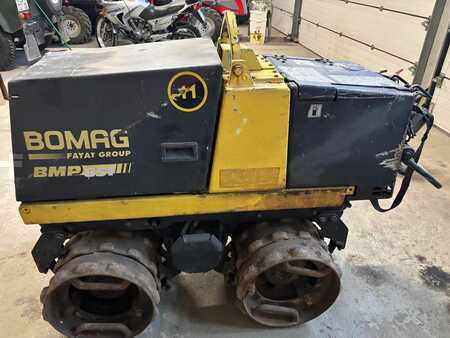 Compactadores de lixo 2001 BOMAG BMP851 (1)