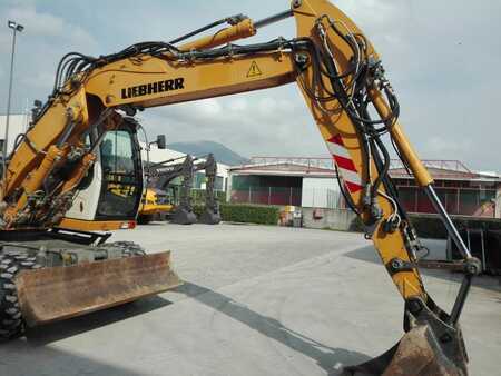 Mobilní bagry 2010 Liebherr A314 (1)