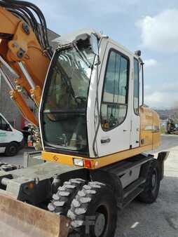 Mobilní bagry 2010 Liebherr A314 (5)