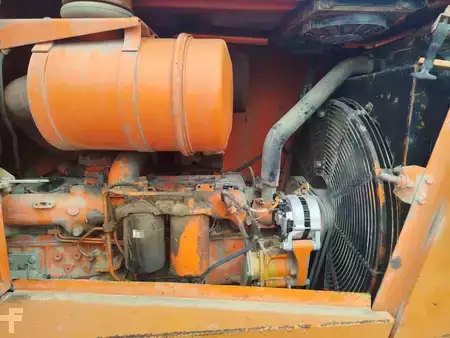 Bulldózerek 1992 Fiat-Hitachi FD14E (7)