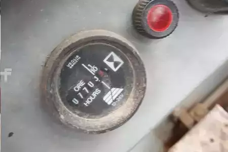 Chargeuse sur chenilles 1998 Fiat-Hitachi FL10E (3)