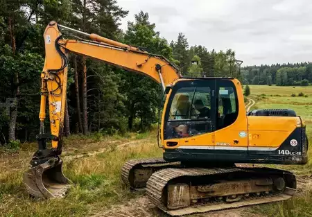Pelles sur chenilles 2014 Hyundai ROBEX140LC9 (1)