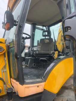 Rigid Backhoe Loader 2005 JCB 3CX (3)