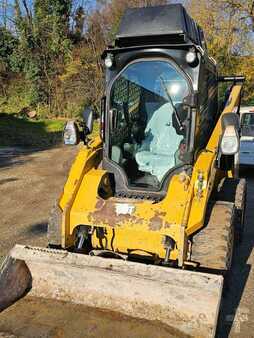 Kompakt lastare 2018 Caterpillar 262D (1)