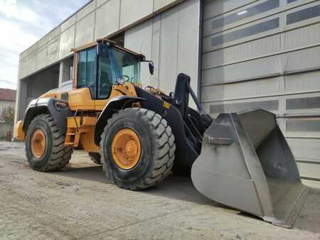 Kolové nakladače 2015 Volvo L110H (2)