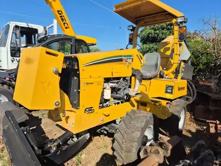 Příkopové frézy 2021 Vermeer RTX450 (1)