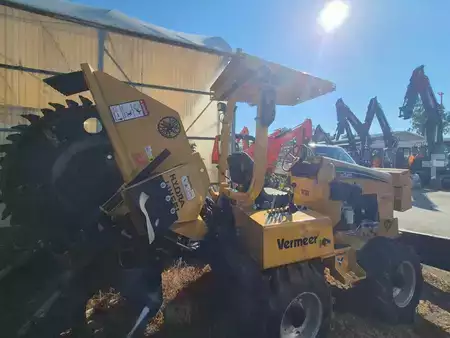 Příkopové frézy 2021 Vermeer RTX450 (3)