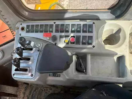 Ładowarki kołowe 2011 Doosan DL450 (16)