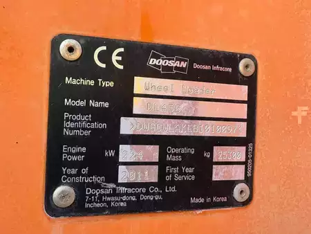 Ładowarki kołowe 2011 Doosan DL450 (18)