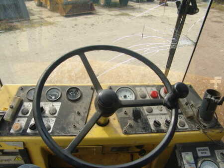 Tandemruller 1995 BOMAG BW213D-2 (6)
