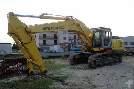 Rupsgraafmachines 2011 New Holland Construction E485B (18)