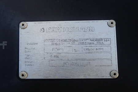 Rupsgraafmachines 2011 New Holland Construction E485B (19)