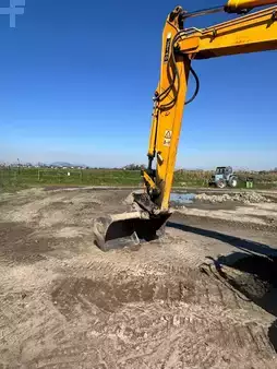 Escavatori cingolati 2008 JCB JZ140LC (11)