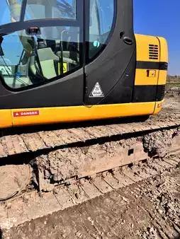 Escavatori cingolati 2008 JCB JZ140LC (5)