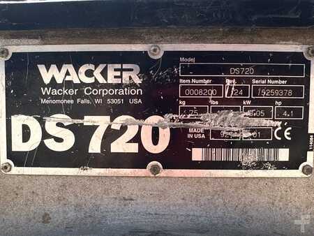 Wacker DS720