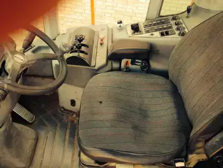 Carregadeira de rodas 2000 Fiat-Hitachi W270 (4)