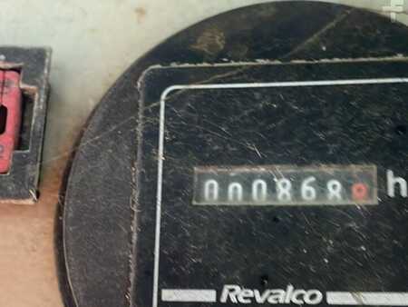 Kompakt rakodó 2002 Imer M918 (2)