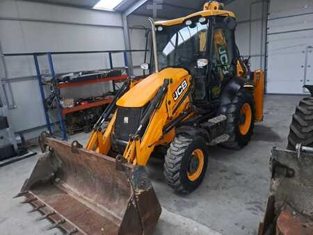 Rigid Backhoe Loader 2013 JCB 3CX (2)