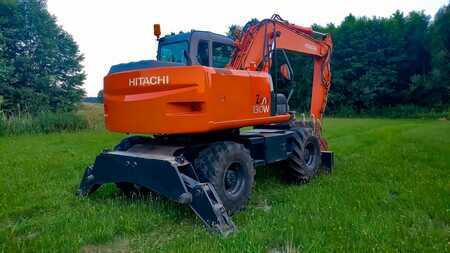 Escavatori gommati 2005 Hitachi ZX130W (10)