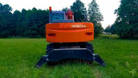 Escavatori gommati 2005 Hitachi ZX130W (5)