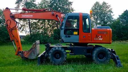 Escavatori gommati 2005 Hitachi ZX130W (6)