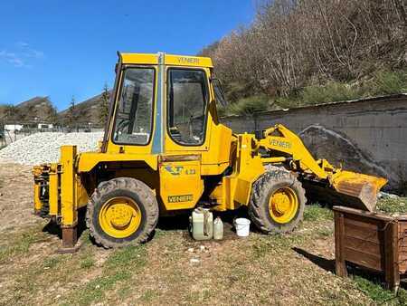 Rigid Backhoe Loader 1990 Venieri VF4.23 (2)