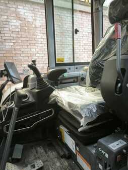 Minibagry 2024 Takeuchi TB335R (8)