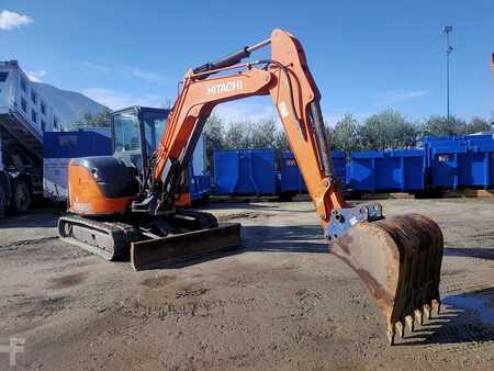 Minikaivinkoneet 2015 Hitachi ZX65U (1)