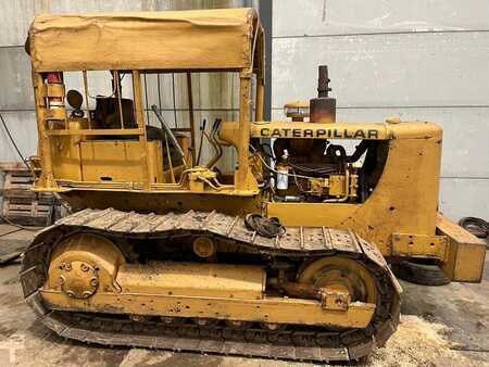 Caterpillar D4