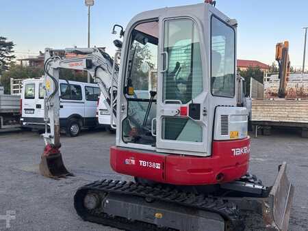 Takeuchi TB138FR