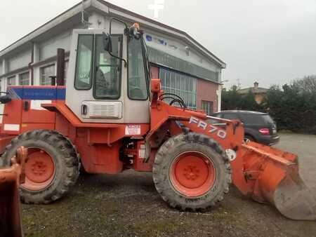 Kolové nakladače 1998 Fiat-Hitachi FR70 (3)