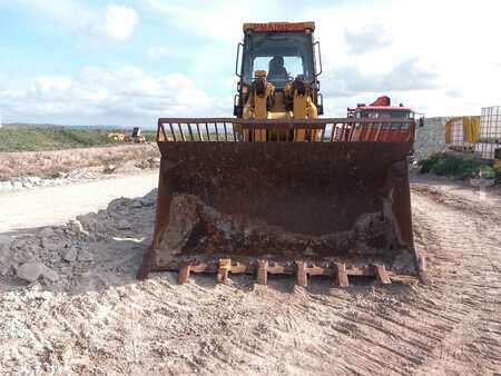 Cargadoras sobre orugas 2011 Caterpillar 973C (4)